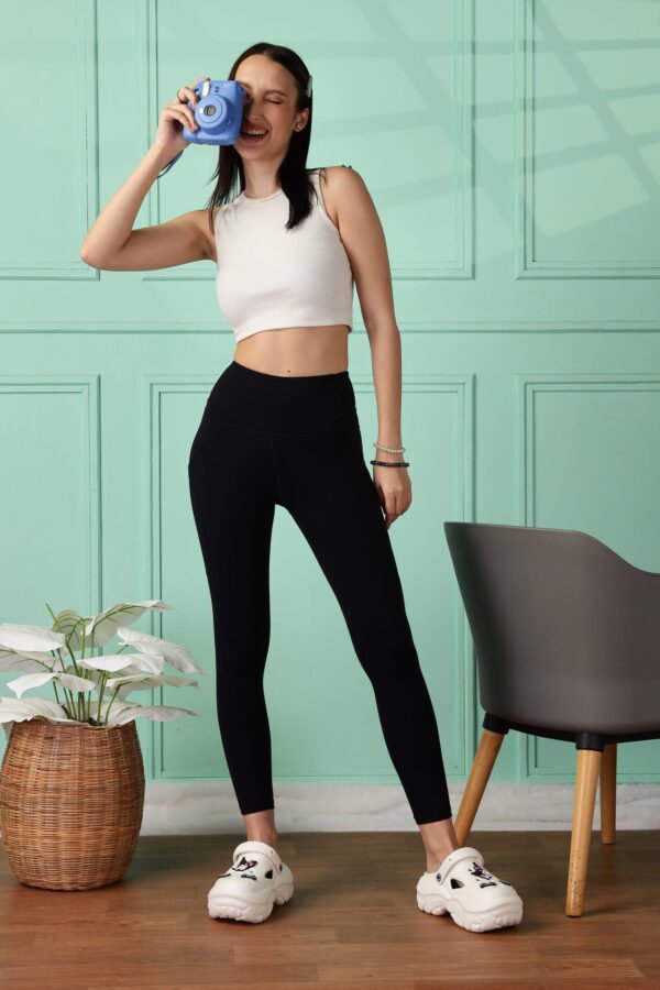 Black High-Waist Yoga Pant with Pockets
